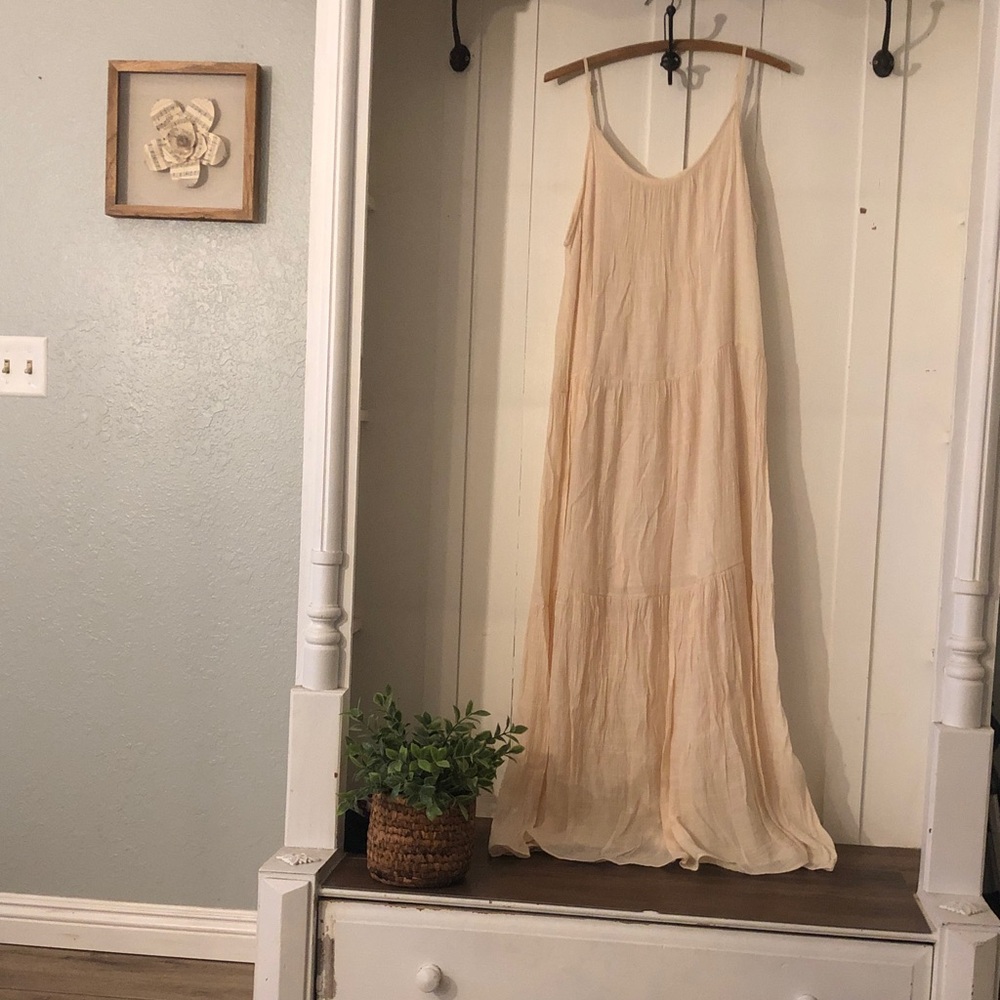 Cream Sleeveless Dress adjustable shoulder straps. Built in slip. Vintage boho